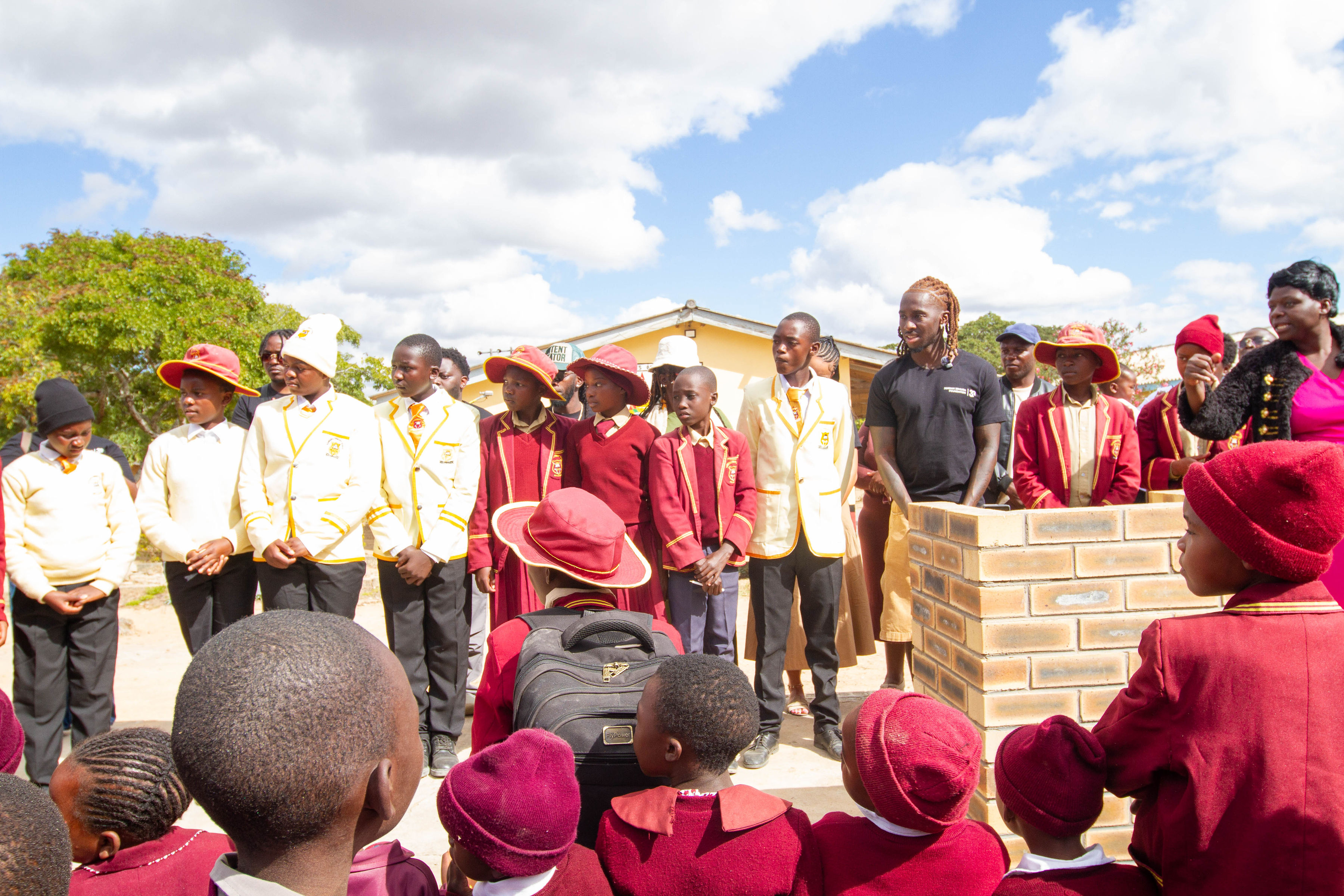 Schoolchildren supported by the foundation